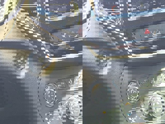 Used 2020 Jeep Cherokee Limited image 19