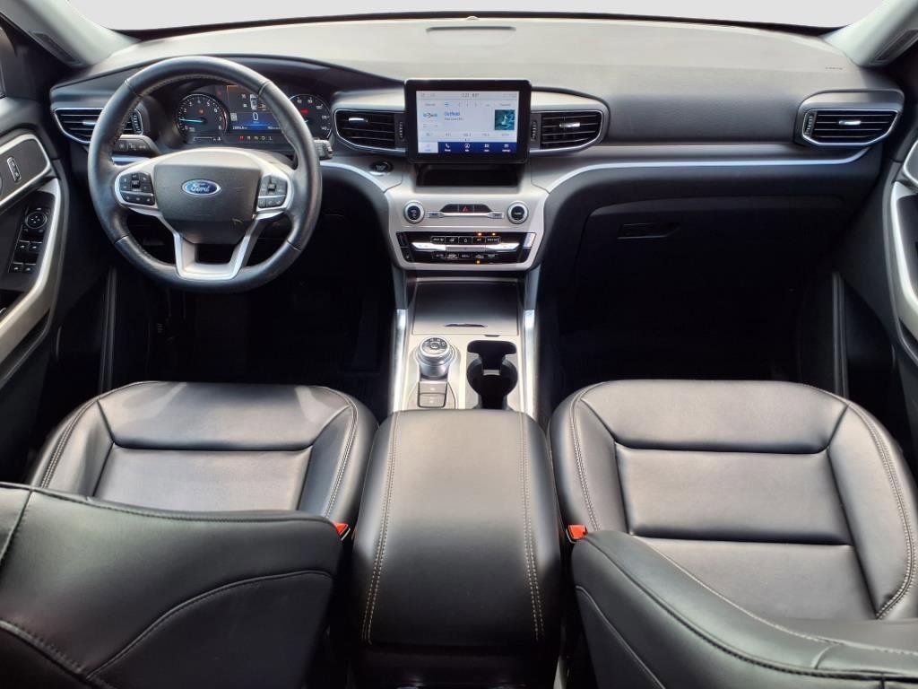 Certified 2022 Ford Explorer XLT w/ Equipment Group 202A image 12