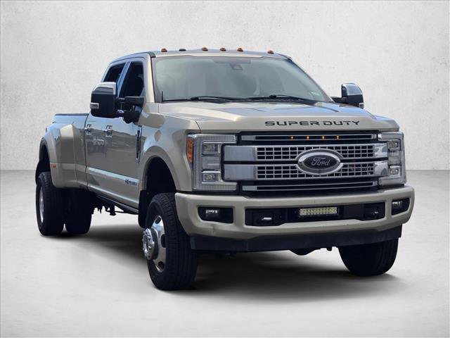 Certified 2018 Ford F350 Platinum w/ Platinum Ultimate Package AWD/4WD image 3