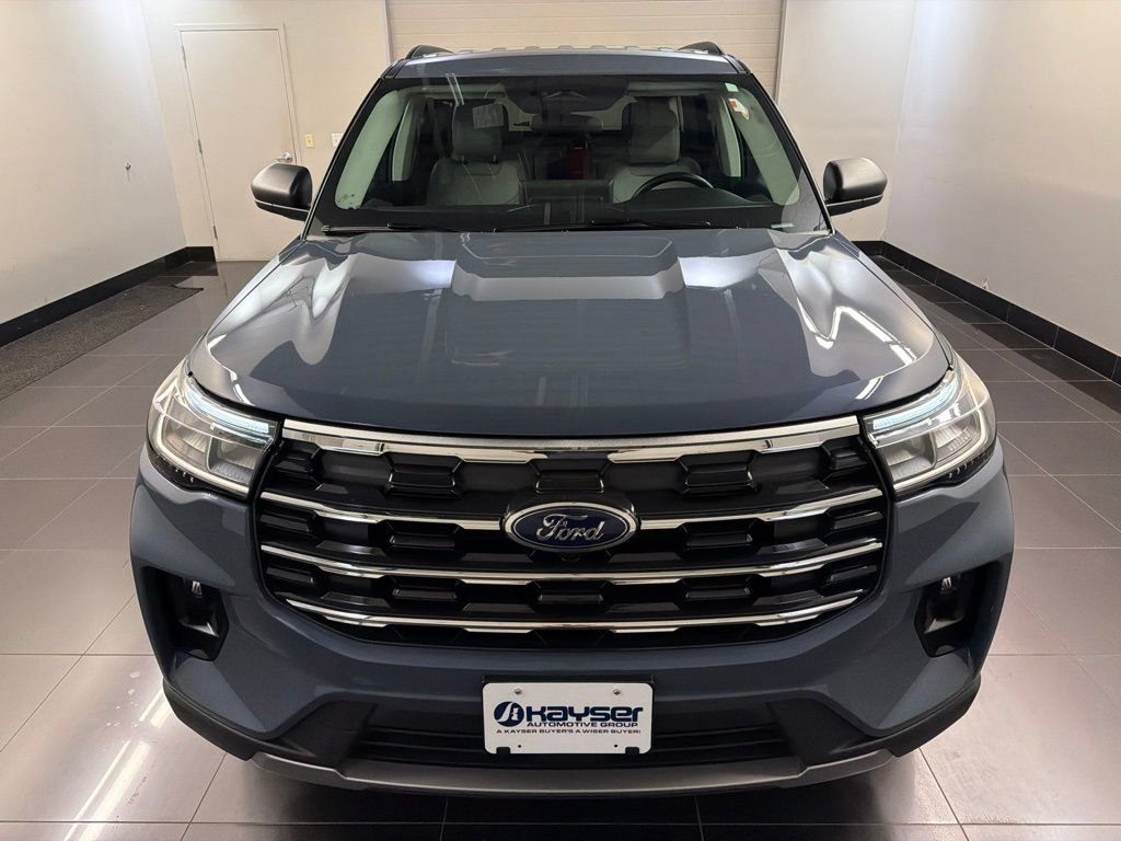 Certified 2025 Ford Explorer Active w/ Active Comfort Package AWD/4WD image 2