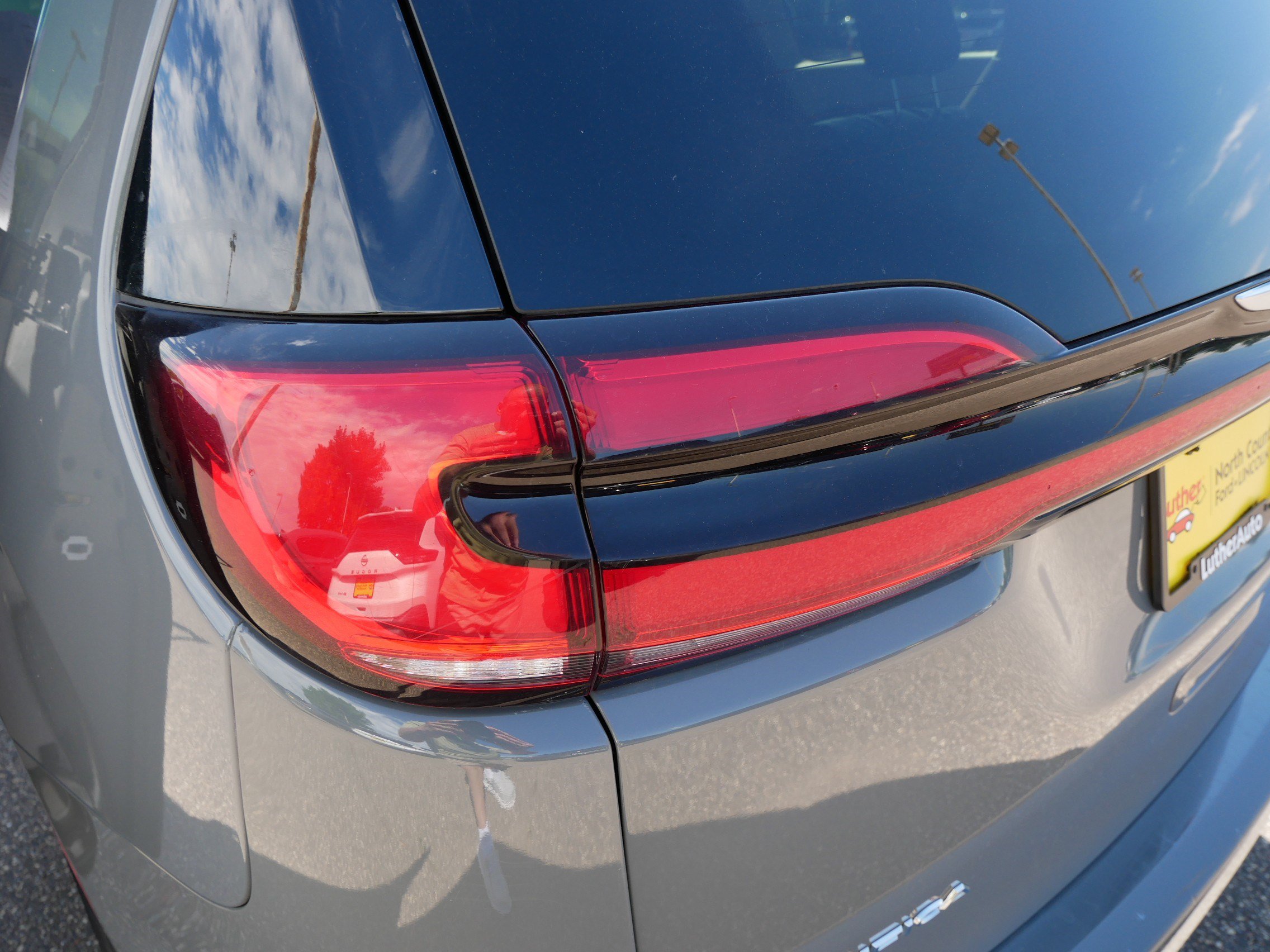 Used 2022 Chrysler Pacifica Touring-L FWD image 17