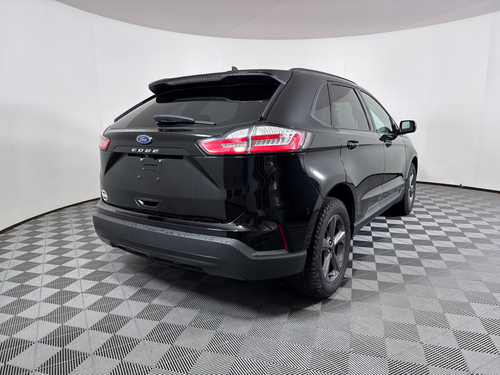 Certified 2024 Ford Edge SEL w/ Sport Appearance Package AWD/4WD image 19