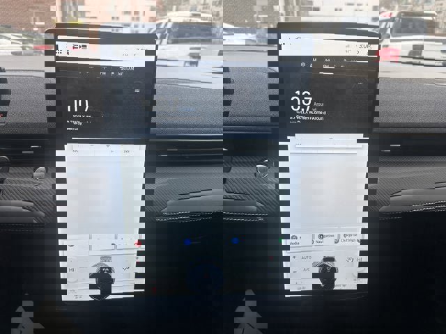 Certified 2025 Ford Mustang Mach-E Premium image 18