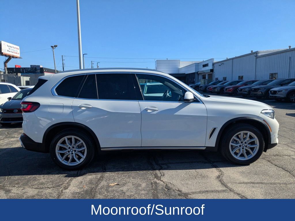 Used 2023 BMW X5 sDrive40i w/ Parking Assistance Package image 6