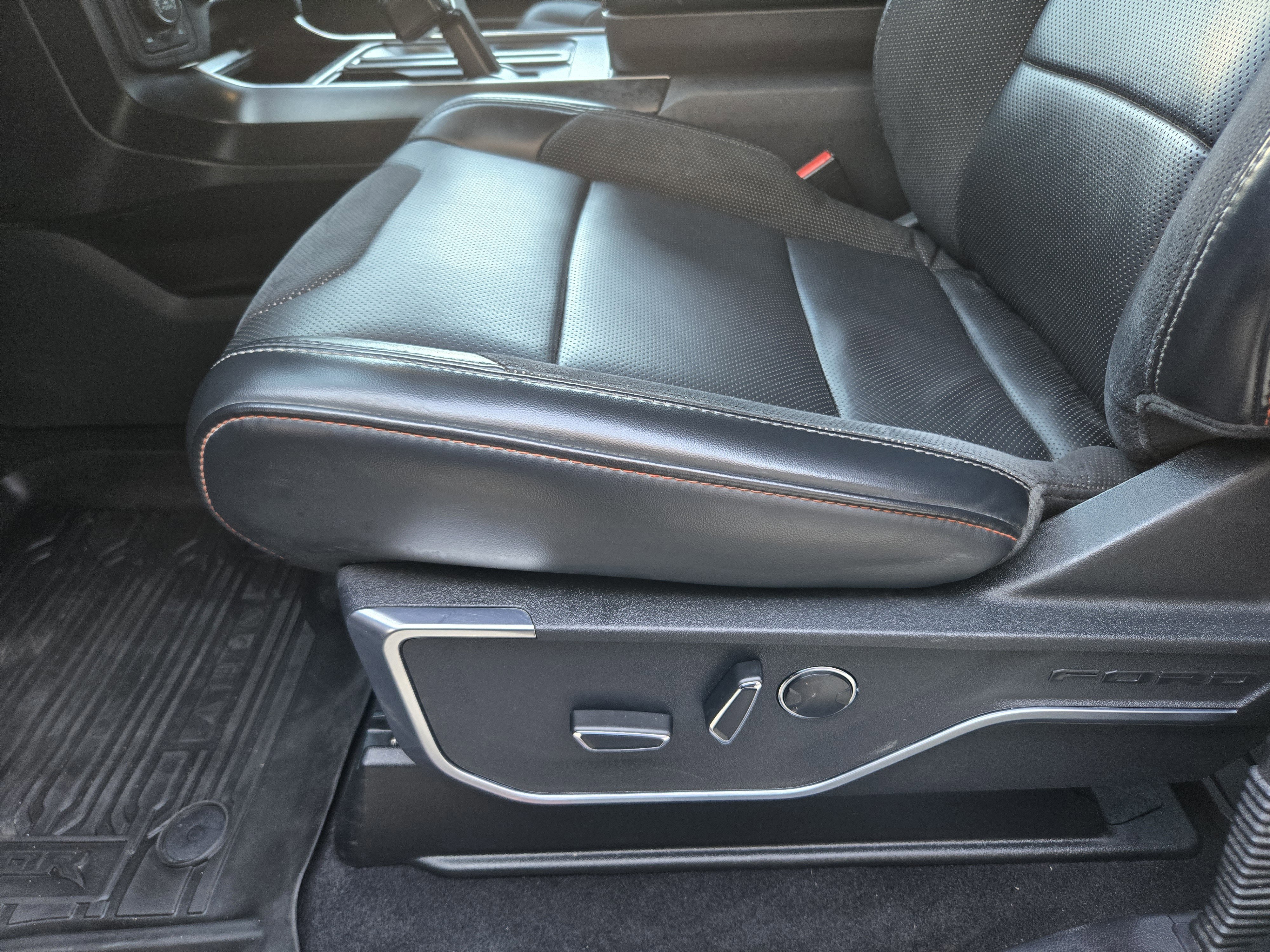 Certified 2024 Ford F150 Raptor image 18