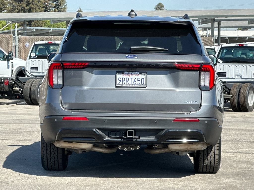 Certified 2025 Ford Explorer ST-Line AWD/4WD image 4