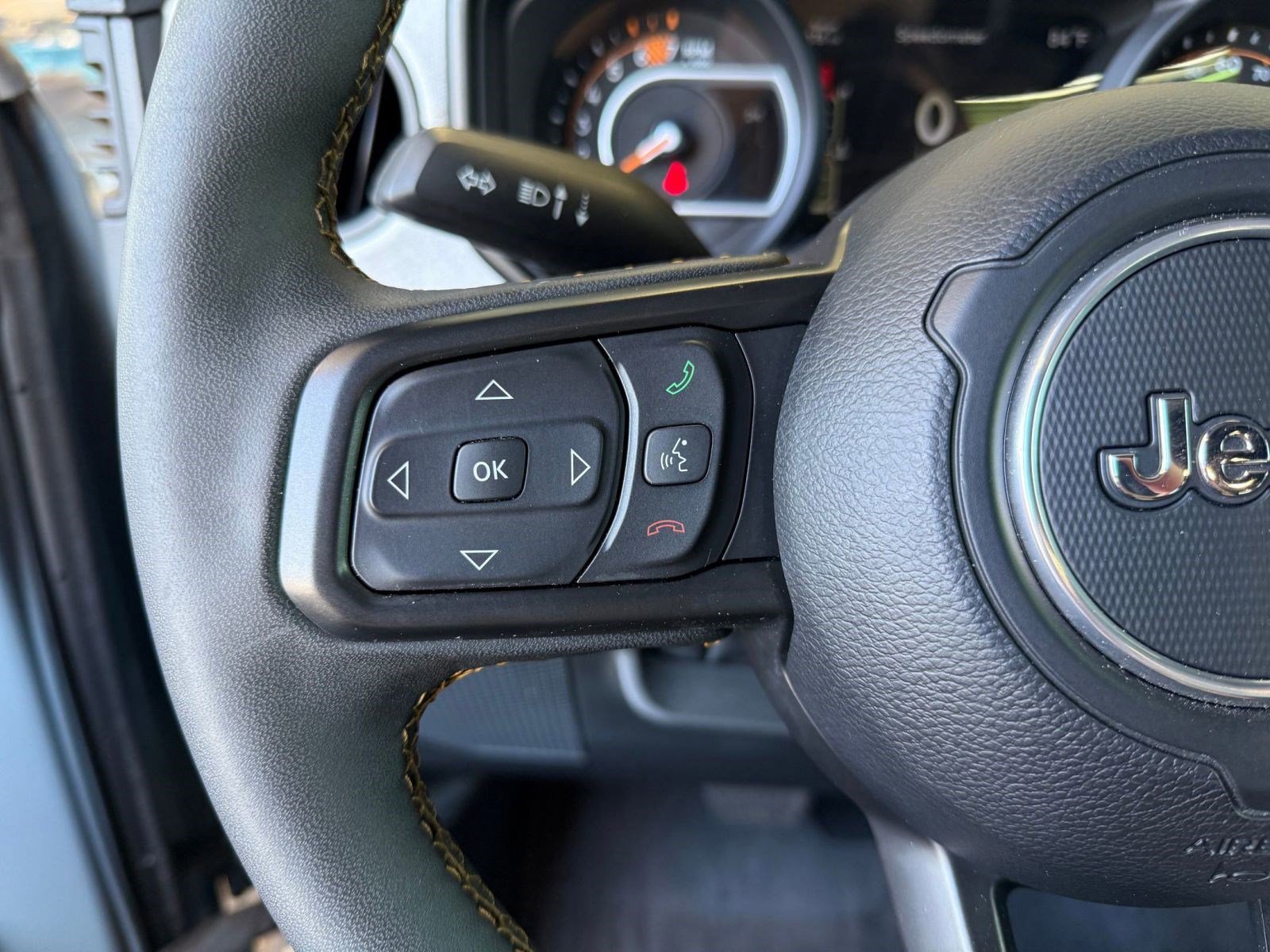 Used 2024 Jeep Wrangler Unlimited Sport AWD/4WD image 19