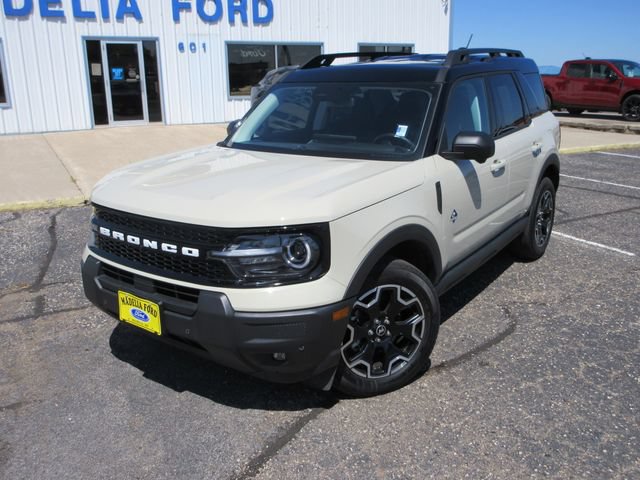 Certified 2025 Ford Bronco Sport Outer Banks AWD/4WD image 3