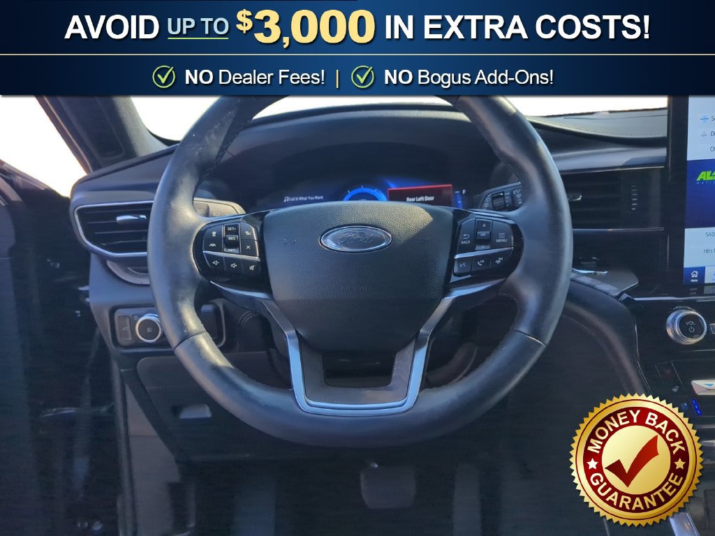 Certified 2023 Ford Explorer Platinum w/ Technology Package AWD/4WD image 18