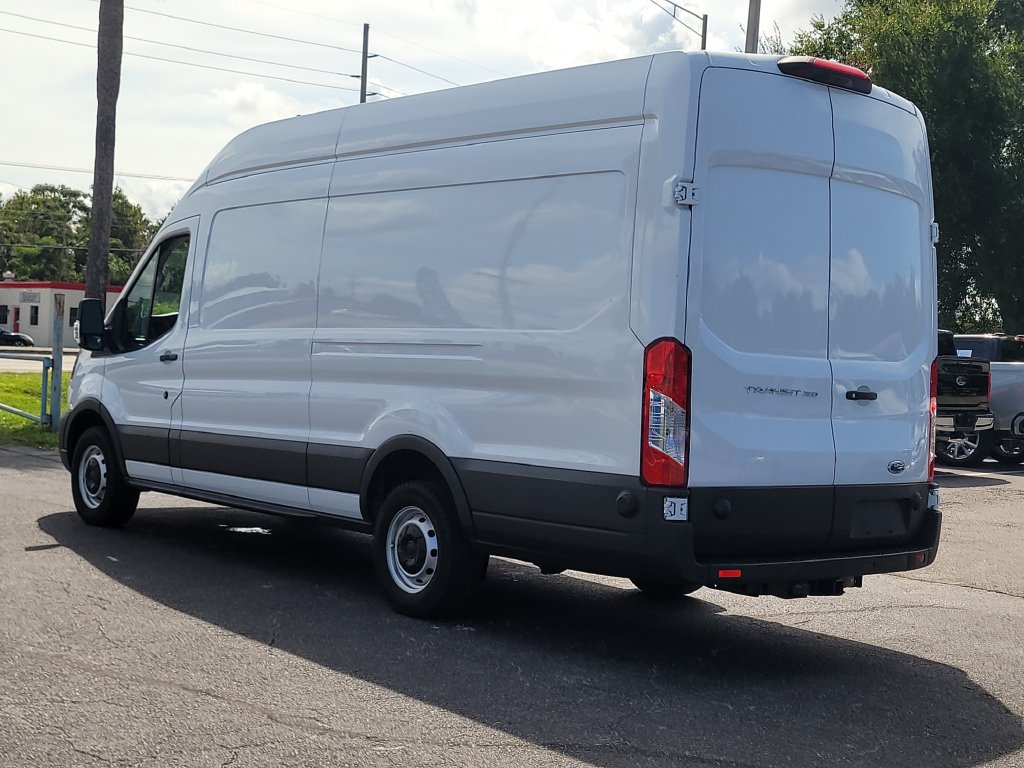 Certified 2025 Ford Transit 350 148 High Roof Extended RWD image 3