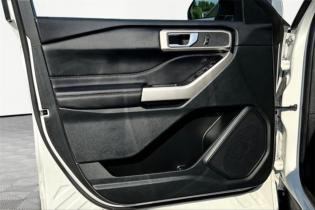 Certified 2023 Ford Explorer XLT image 23