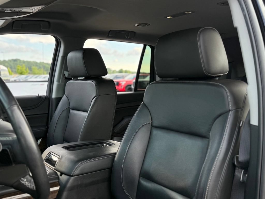 Used 2019 Chevrolet Tahoe LT w/ Luxury Package AWD/4WD image 14