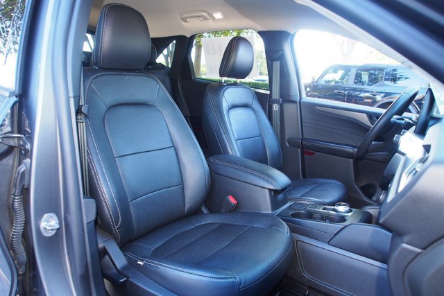 Certified 2023 Ford Escape Active AWD/4WD image 11