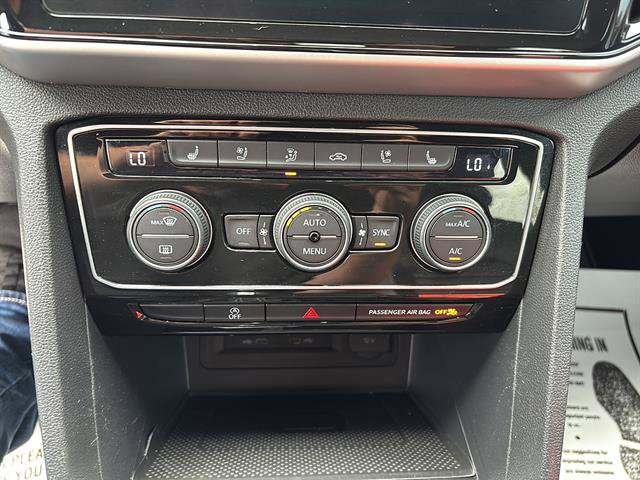 Used 2021 Volkswagen Atlas Cross Sport SEL Premium R-Line AWD/4WD image 23