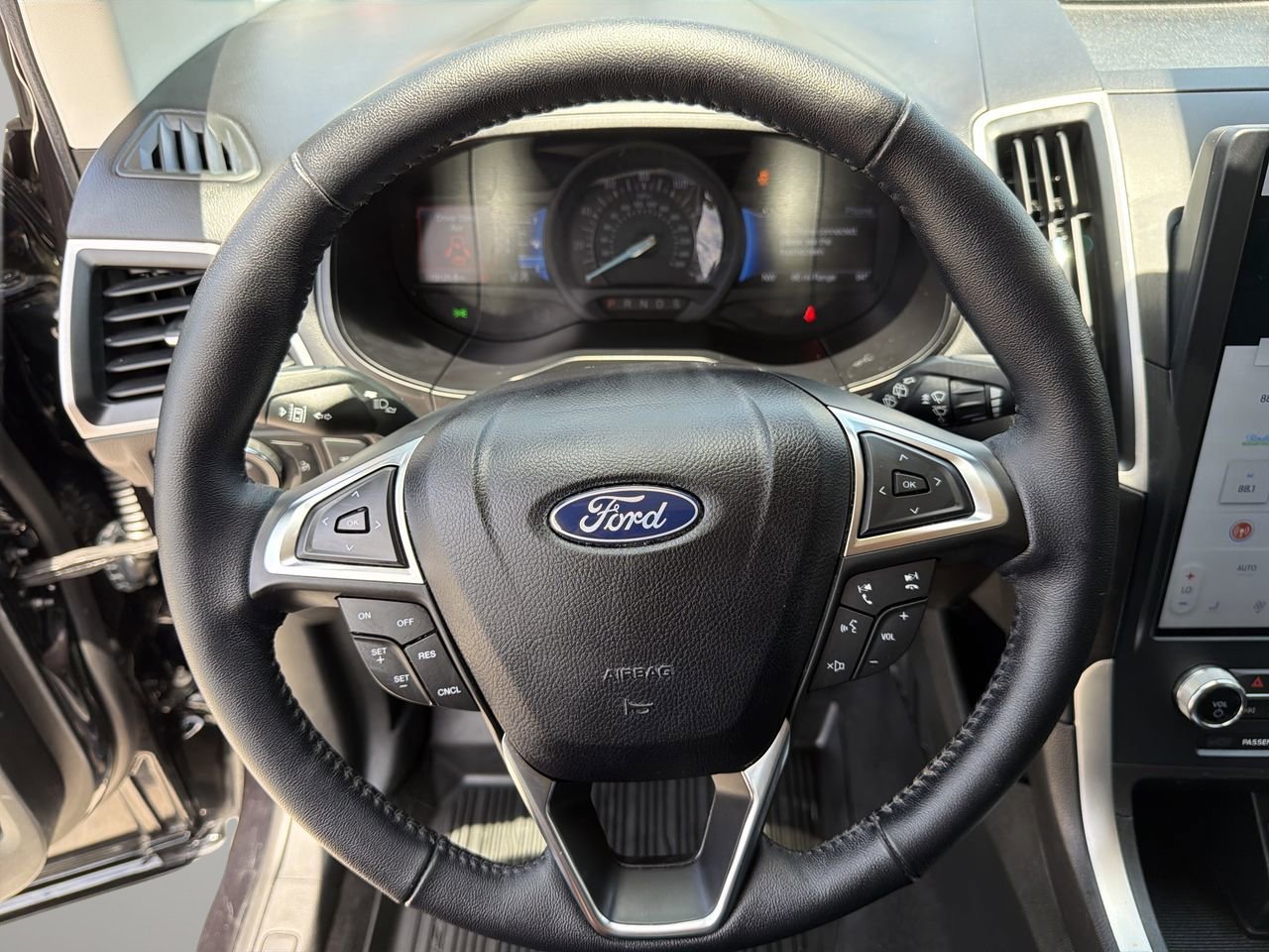 Certified 2023 Ford Edge SEL w/ Sport Appearance Package AWD/4WD image 28