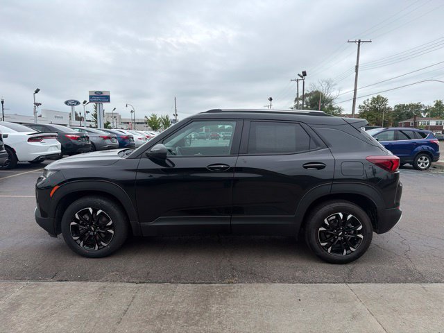 Used 2023 Chevrolet TrailBlazer LT w/ Convenience Package FWD image 4