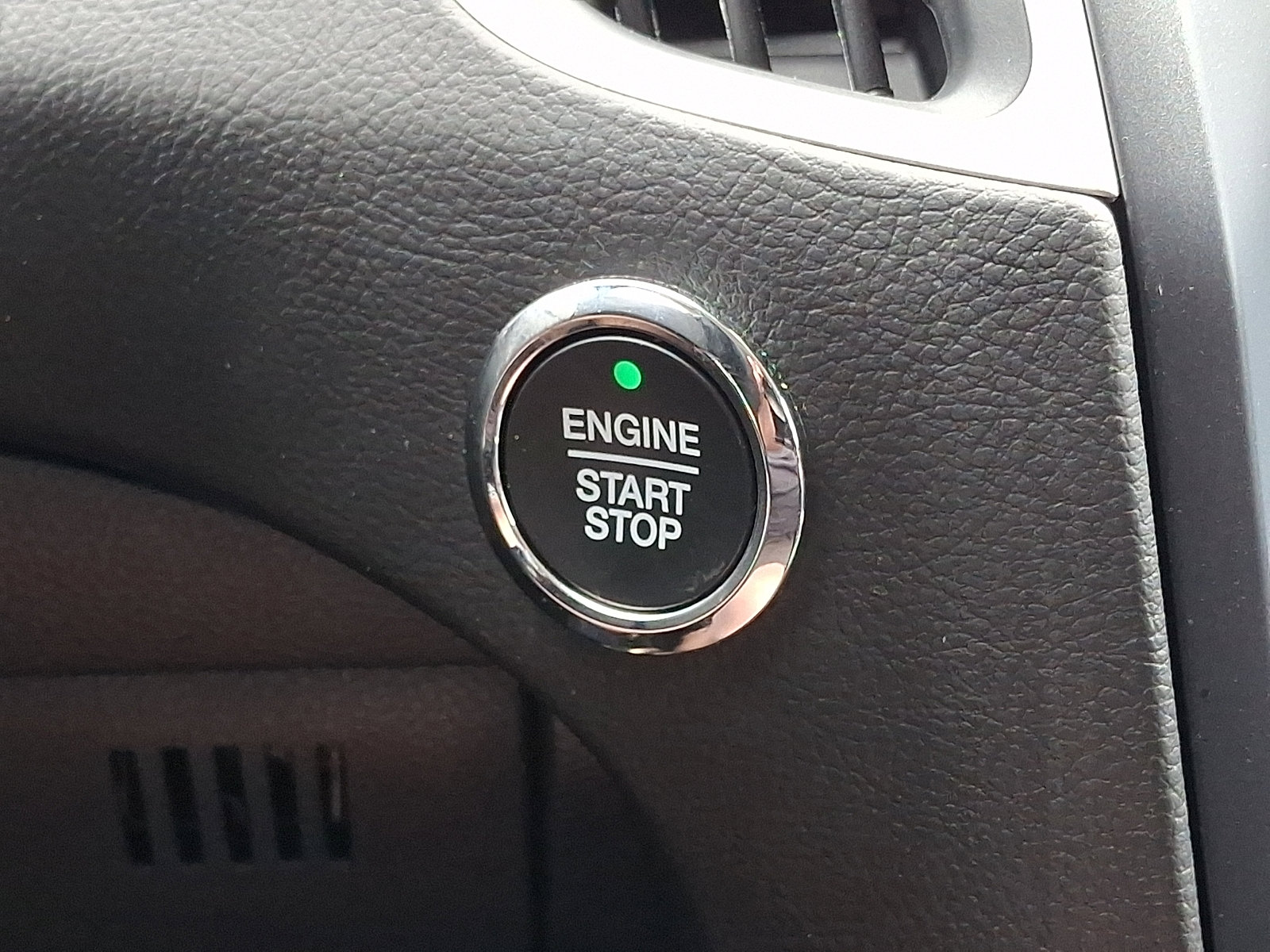 Certified 2022 Ford Edge SEL w/ Convenience Package image 25