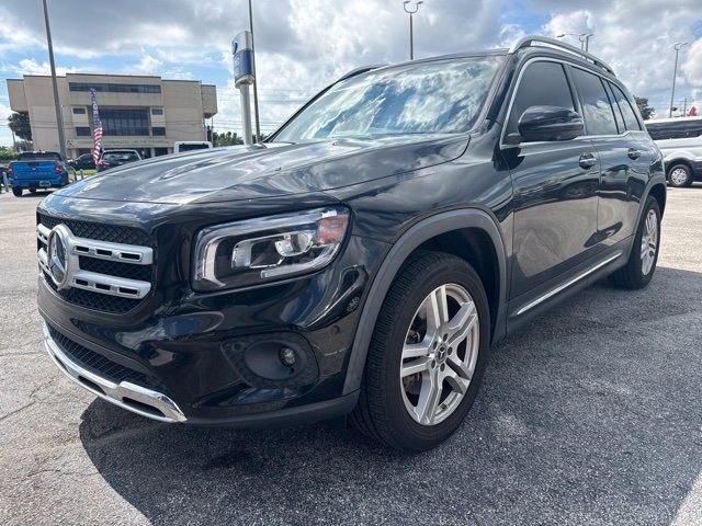 Used 2023 Mercedes-Benz GLB 250 4MATIC image 3
