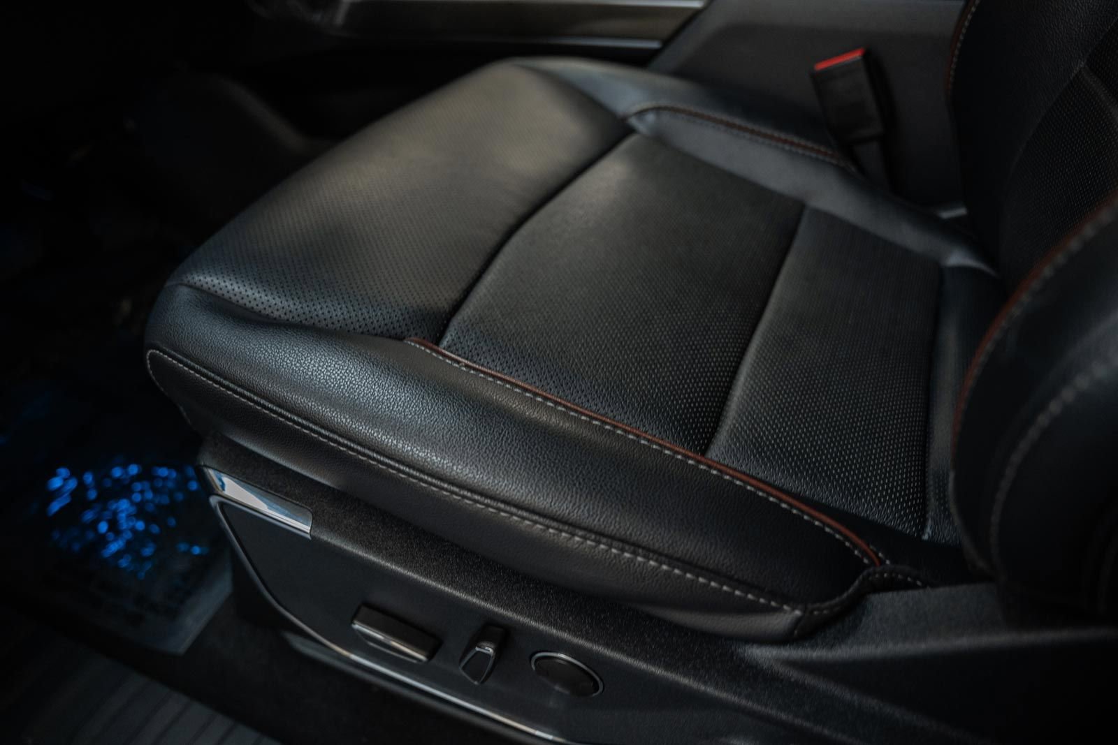 Certified 2023 Ford F150 Lariat w/ Equipment Group 502A High image 43