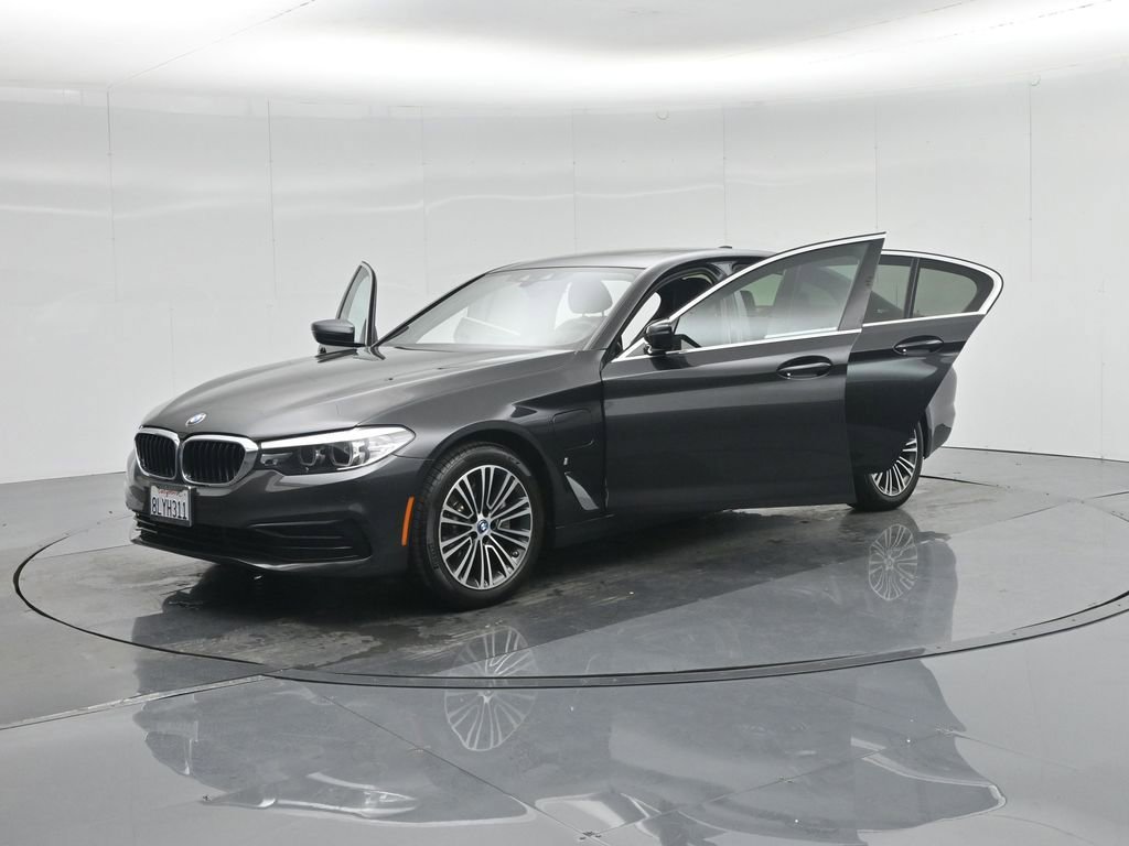 Used 2019 BMW 530e w/ Convenience Package image 35