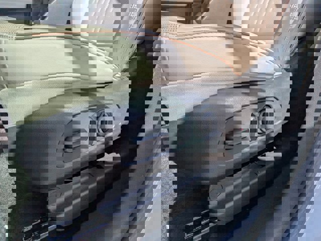 Used 2024 Buick Encore GX Avenir w/ Avenir Convenience Package image 8