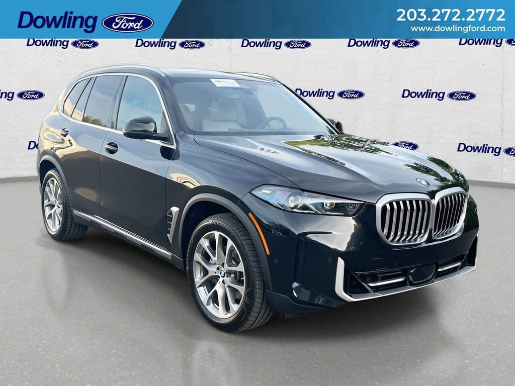 Used 2025 BMW X5 xDrive40i w/ Climate Comfort Package image 1