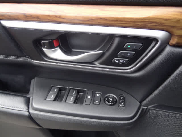 Used 2018 Honda CR-V Touring image 15
