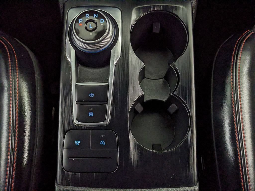 Certified 2024 Ford Escape ST-Line AWD/4WD image 9