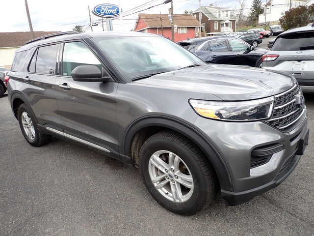 Certified 2022 Ford Explorer XLT image 7