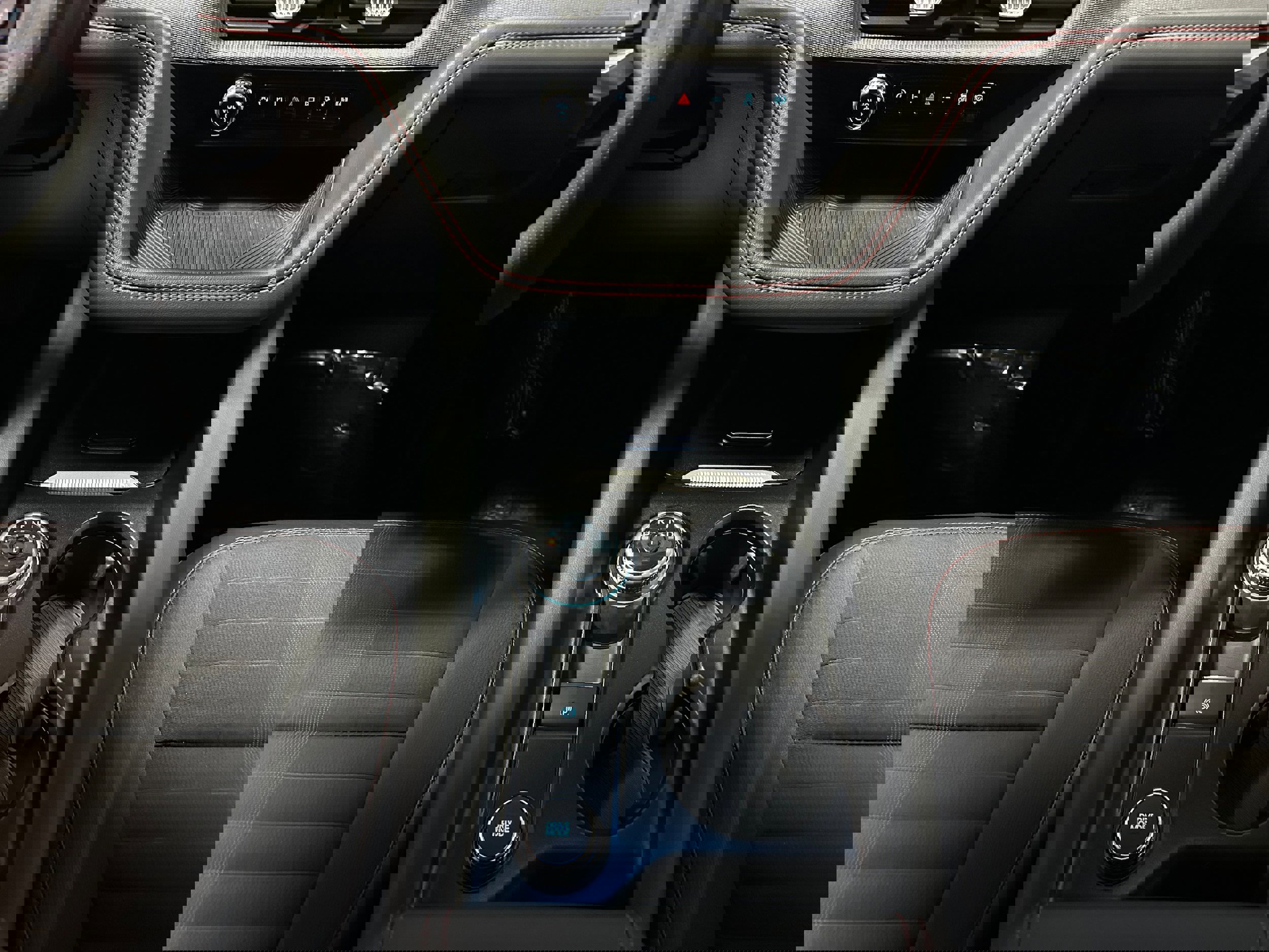 Certified 2025 Ford Explorer ST-Line image 27