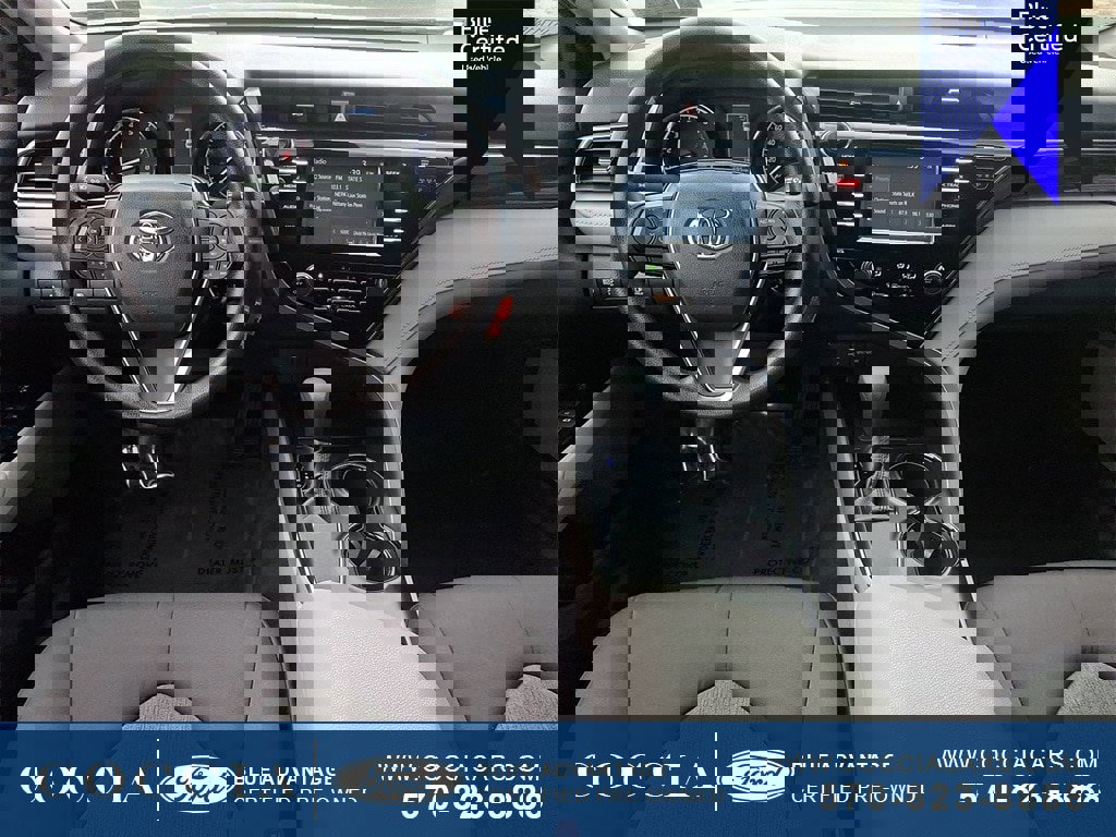 Used 2019 Toyota Camry LE image 11