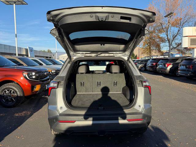 Used 2025 Chevrolet Equinox LT w/ Convenience Package II AWD/4WD image 9