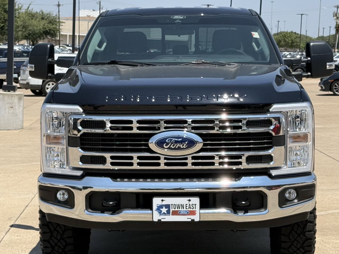 Certified 2025 Ford F250 XLT w/ Tremor Off-Road Package AWD/4WD image 7