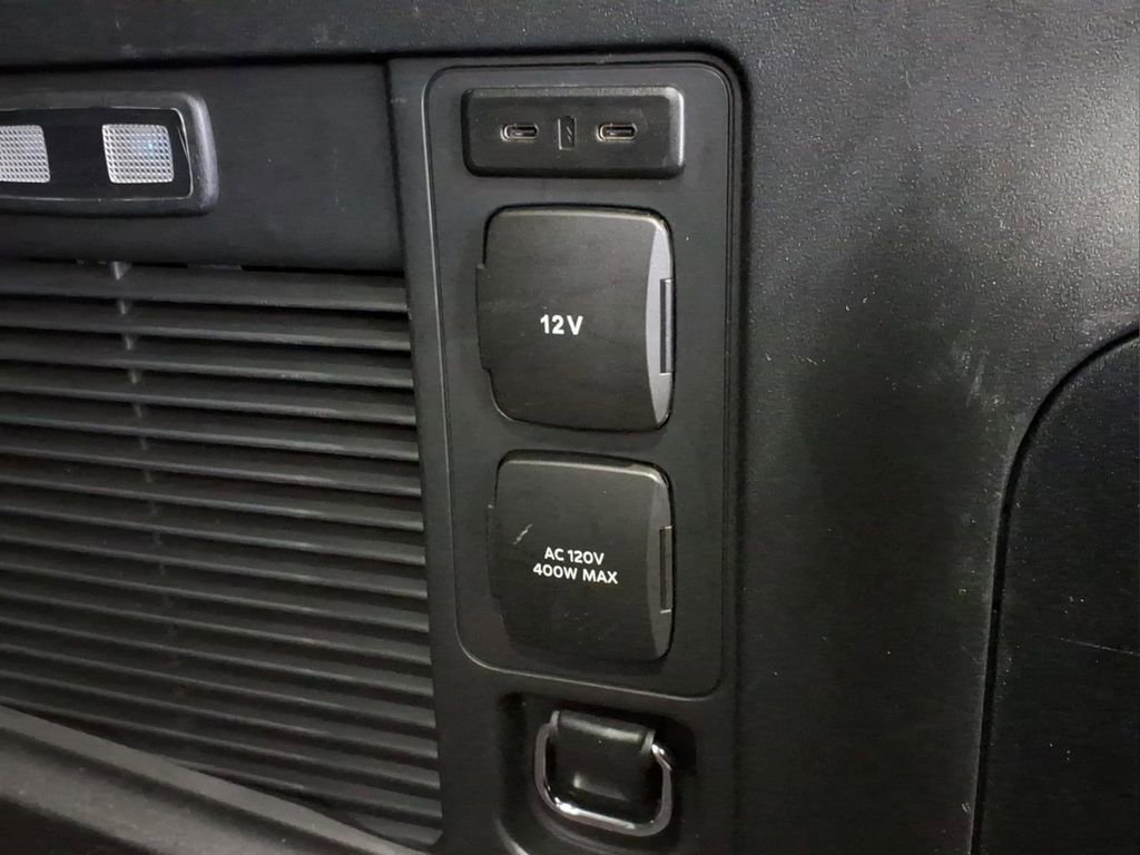 Certified 2025 Ford Expedition Active AWD/4WD image 30