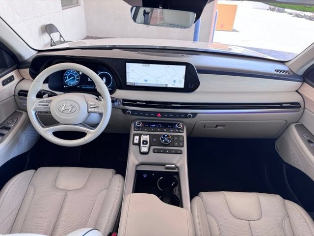 Used 2024 Hyundai Palisade Limited AWD/4WD image 13