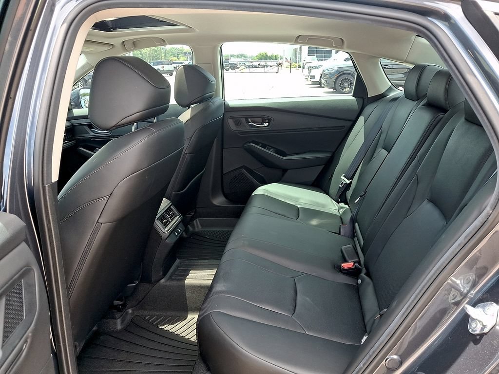 Used 2025 Honda Accord Touring image 10