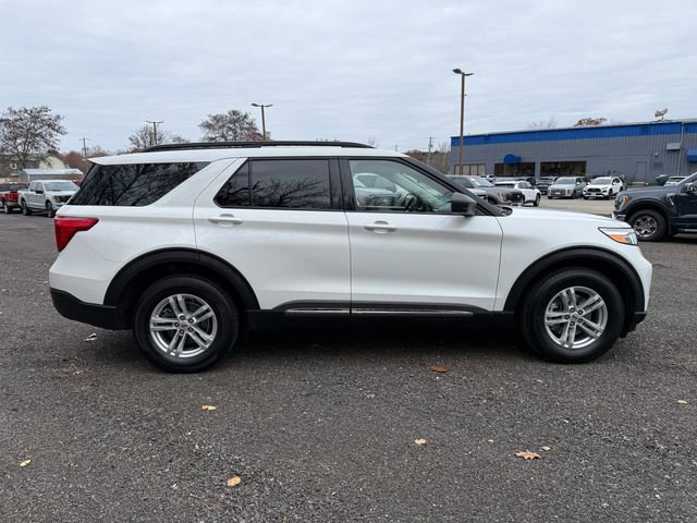 Certified 2023 Ford Explorer XLT w/ Equipment Group 202A image 3