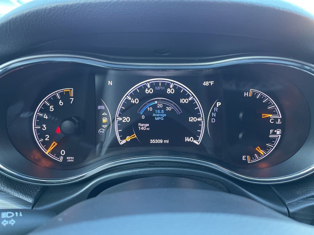 Used 2021 Jeep Grand Cherokee Laredo image 9