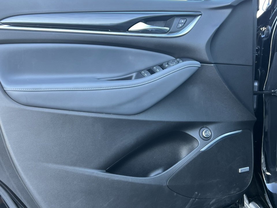 Used 2022 Buick Enclave Essence w/ Experience Buick Package image 22