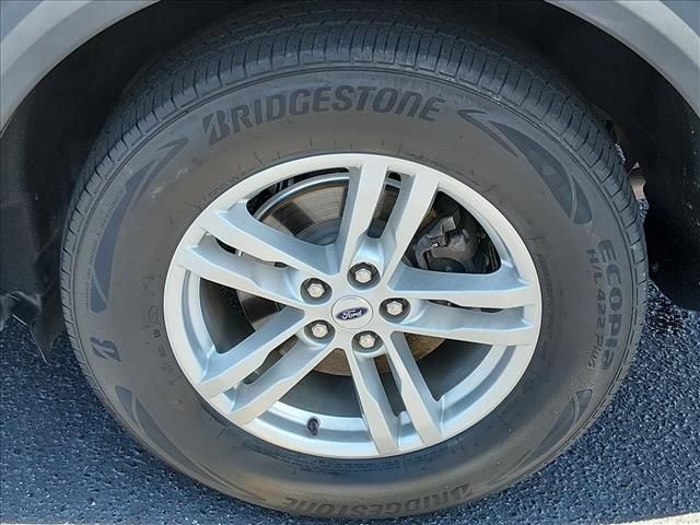 Certified 2023 Ford Explorer XLT RWD image 17