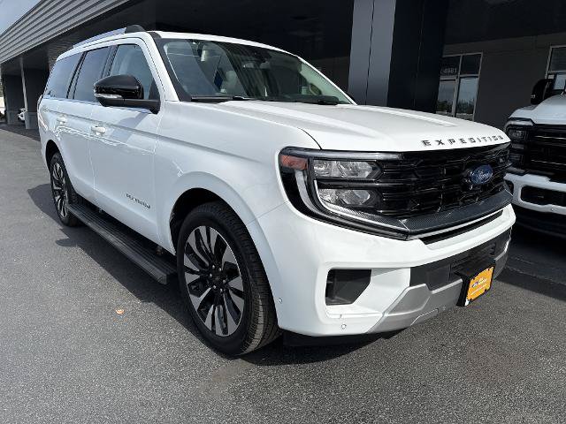 Certified 2025 Ford Expedition Platinum w/ Driver's Package