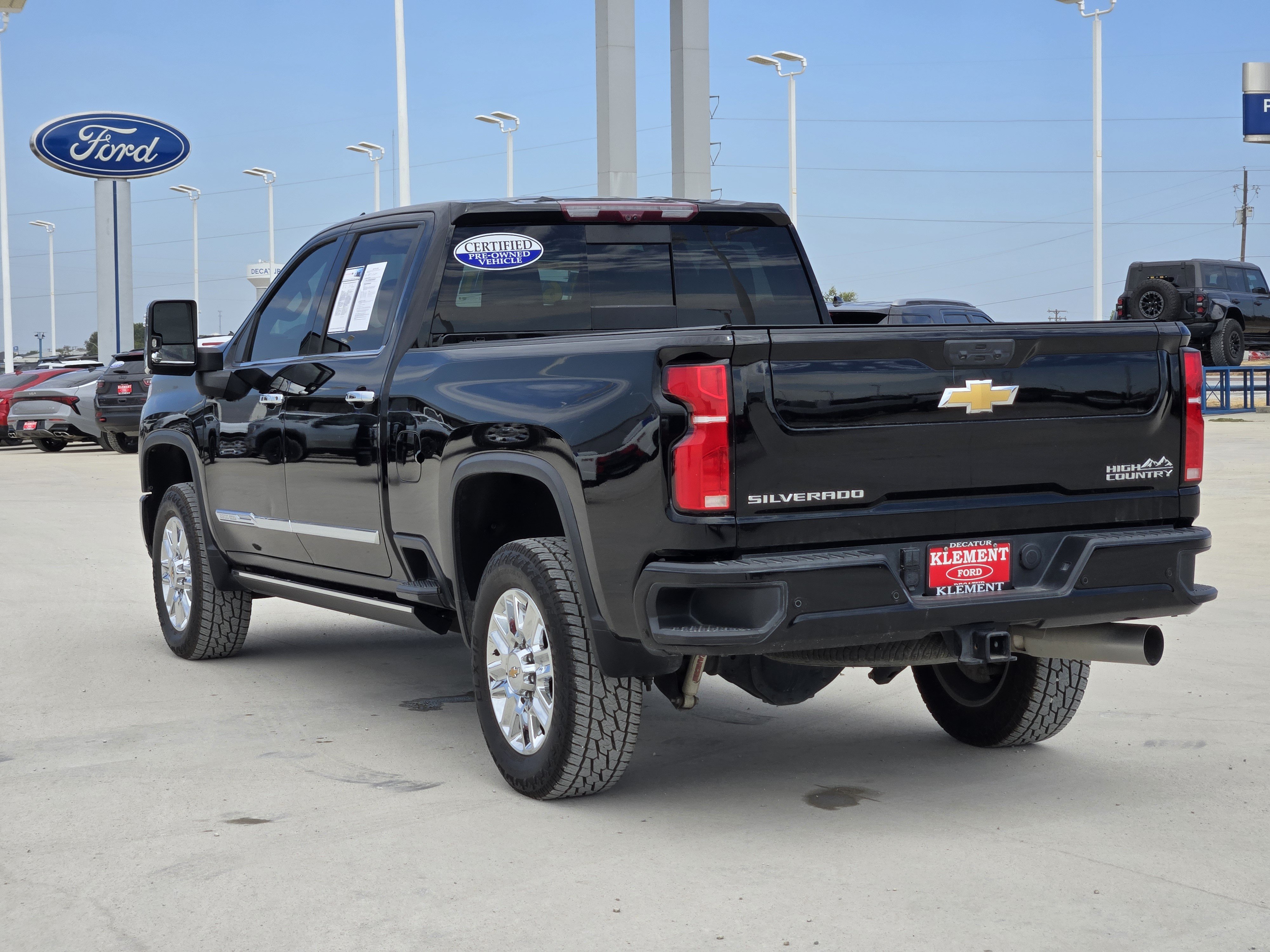 Used 2024 Chevrolet Silverado 2500 High Country w/ High Country Premium Package AWD/4WD image 6