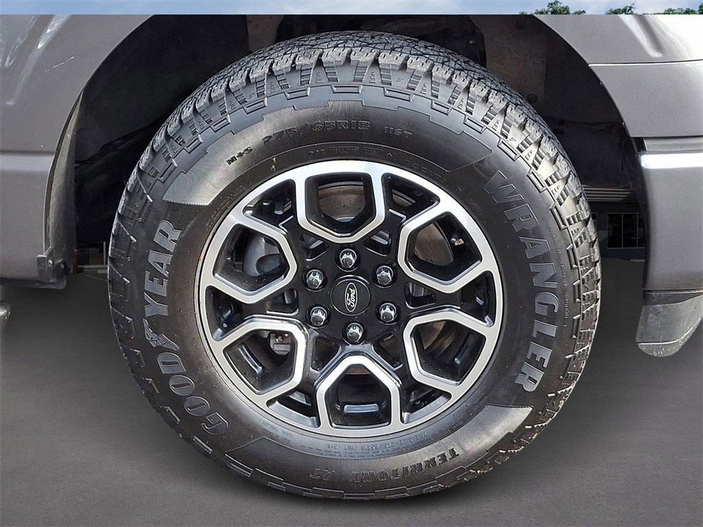 Certified 2021 Ford F150 XLT w/ Equipment Group 302A High image 7