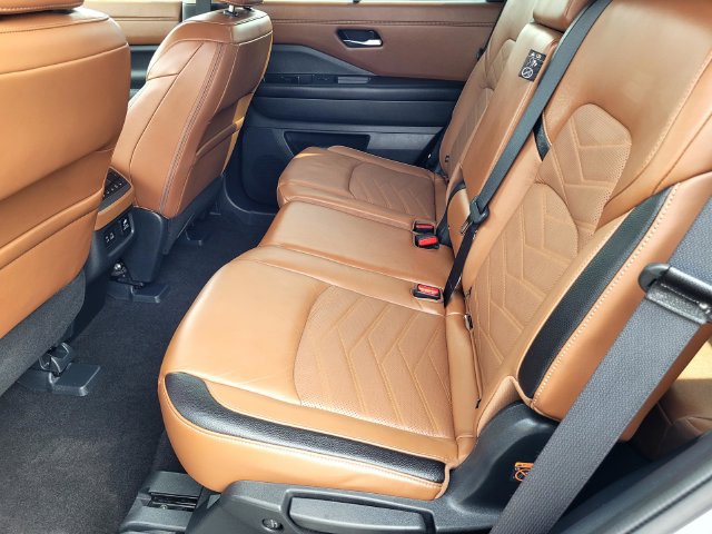 Used 2024 Nissan Pathfinder Platinum w/ Cargo Package FWD image 13