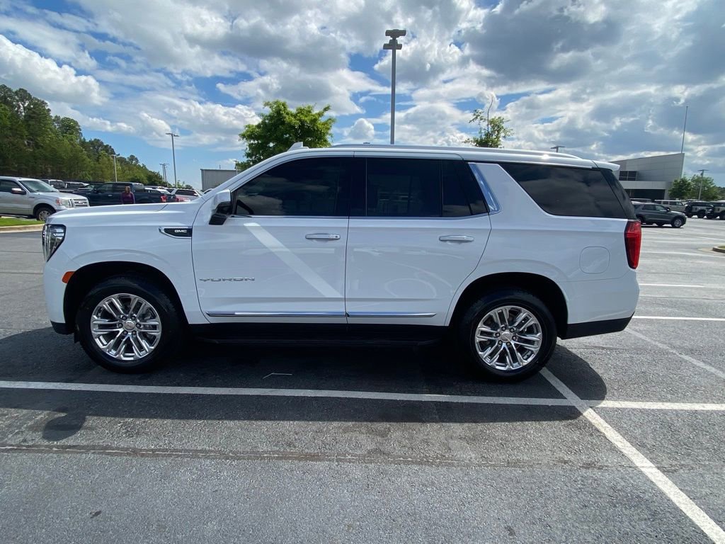 Used 2021 GMC Yukon SLT w/ SLT Luxury Package RWD image 2