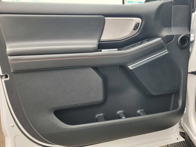 Certified 2025 Ford Expedition Active image 16