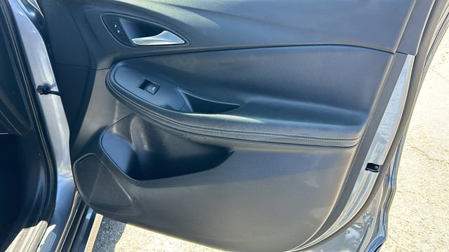 Used 2020 Buick Encore GX Preferred w/ Sport Touring Package FWD image 10