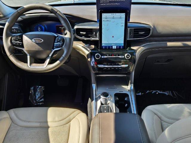 Certified 2023 Ford Explorer Platinum w/ Technology Package image 24