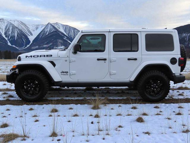 Used 2019 Jeep Wrangler Unlimited Sahara w/ Quick Order Package 24M Moab image 3