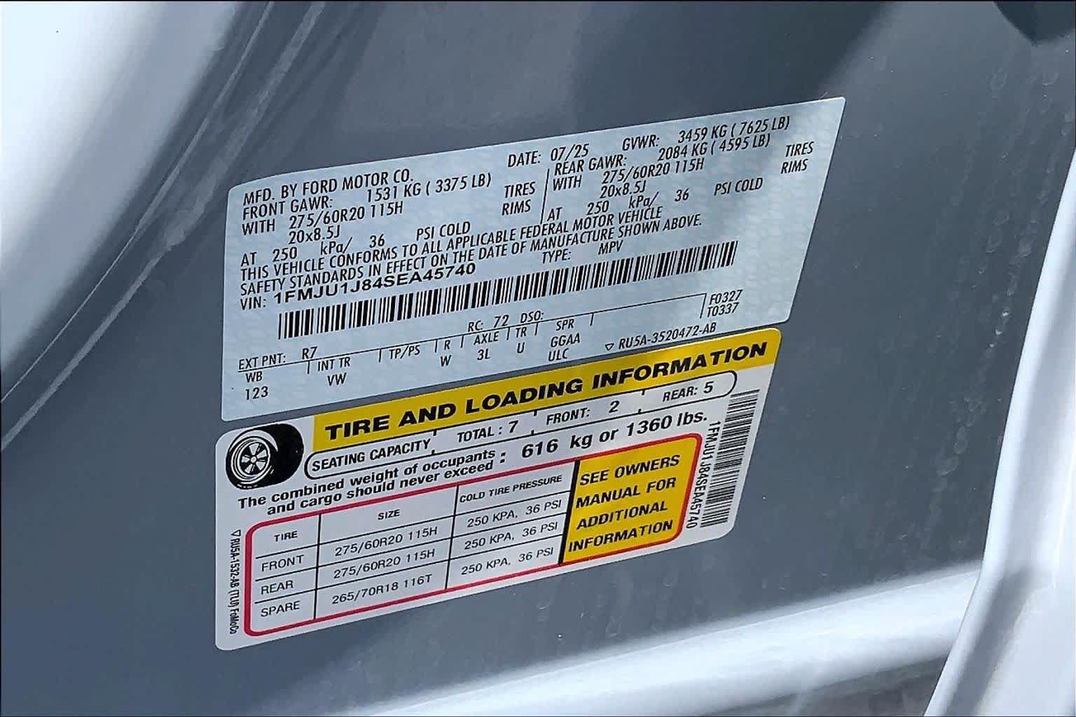 Certified 2025 Ford Expedition Active AWD/4WD image 31